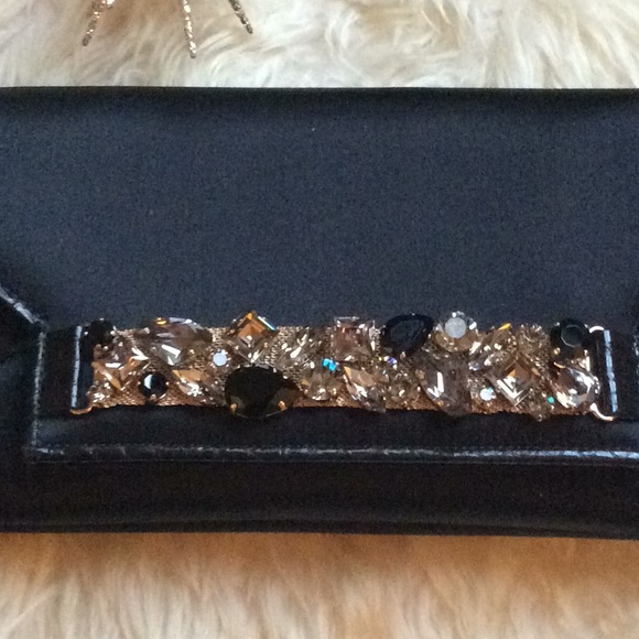 Clutch - Picture 2 of 7